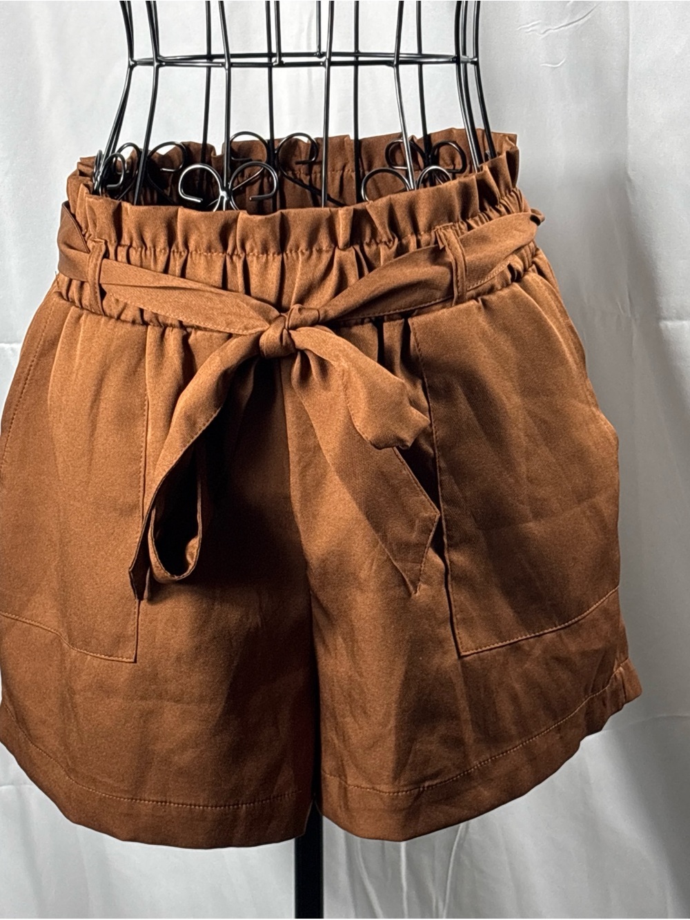 Dizzy High-Waist Tie Belt Paperbag Shorts - Brown